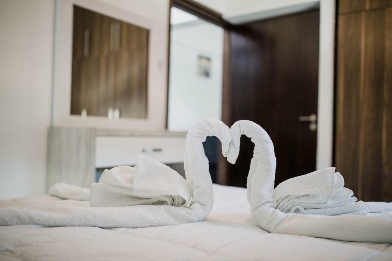 Twins Apartments Kato Pyrgos Ngoại thất bức ảnh
