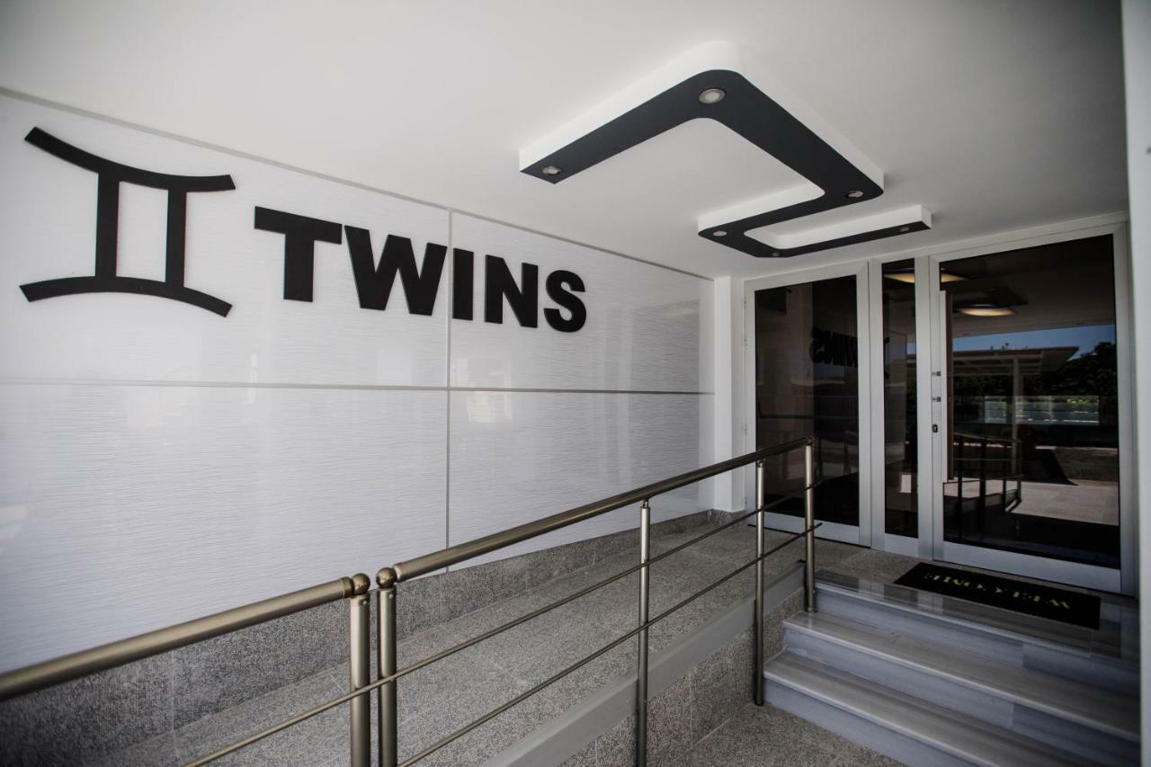 Twins Apartments Kato Pyrgos Ngoại thất bức ảnh
